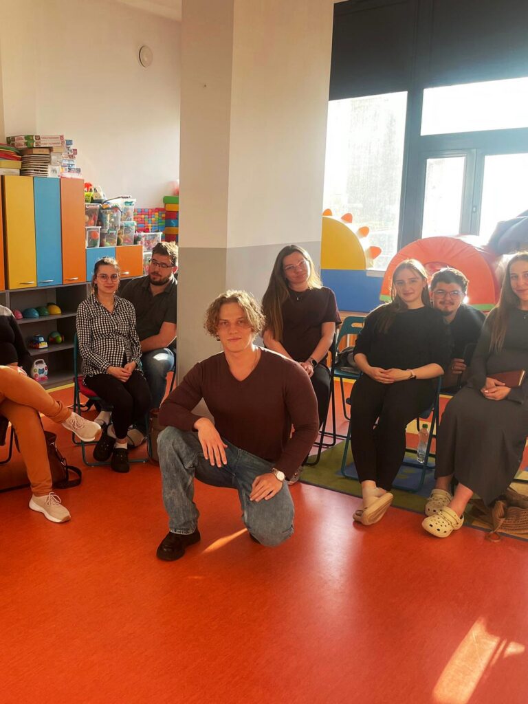 Wykład Wiktora Stefurak, twórcy PROJEKT: Gniazdo w Tyskiej szkole rodzenia.
